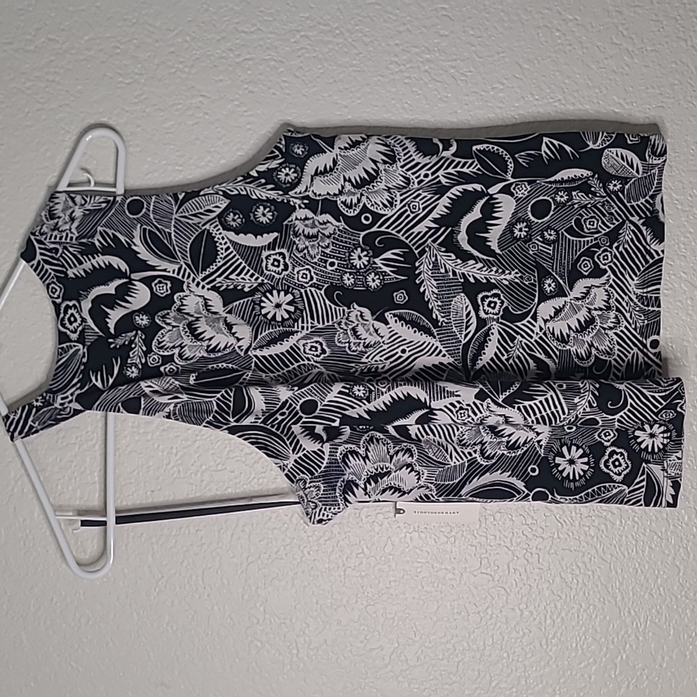 Anthropologie Asymmetrical Cutout Tank size M NWT - Picture 8 of 8